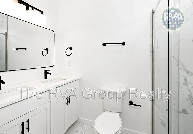 1609 Rogers St — Photo 10