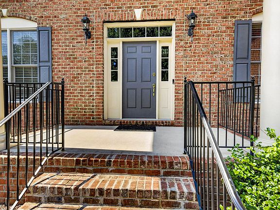 4th image of 10618 Tarton Fields Cir