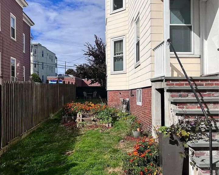 49 Temple St #2 — Photo 3