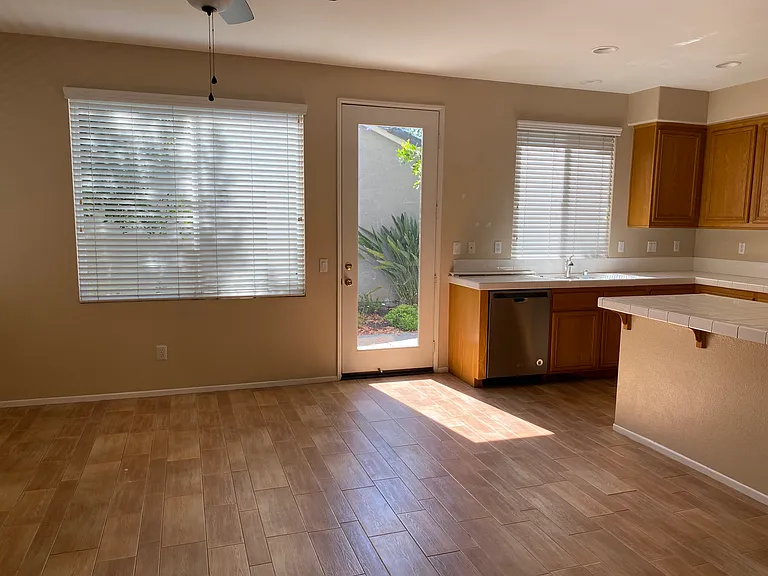 29000 Newport Rd — Photo 8