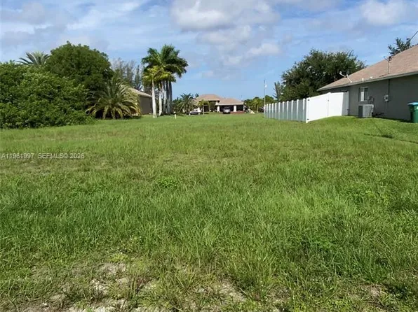 2336 NW 35th Pl, Cape Coral, FL 33993
