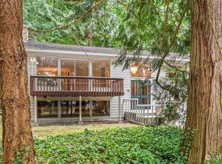 860 Greenwood Blvd SW, Issaquah, WA