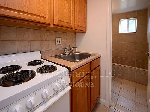 612 N 46th St Photo 1