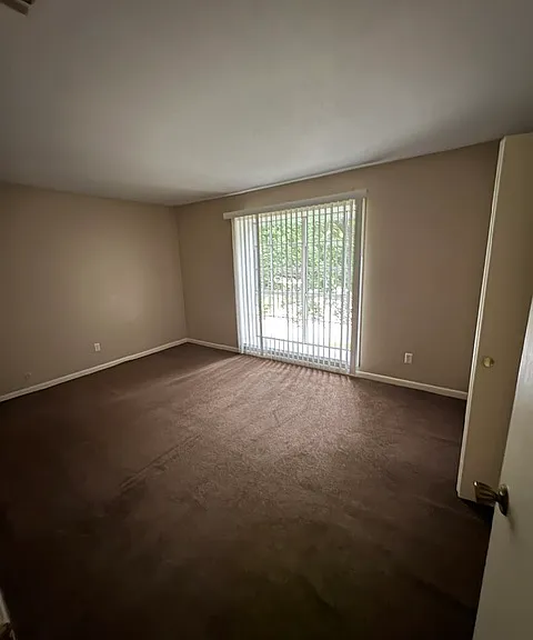 1502 Fairoaks Dr #1 — Photo 5