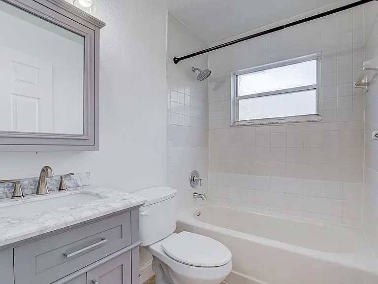 942 Whisler Ct — Photo 27