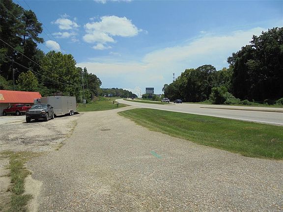 2nd image of 2550 Us Highway 231