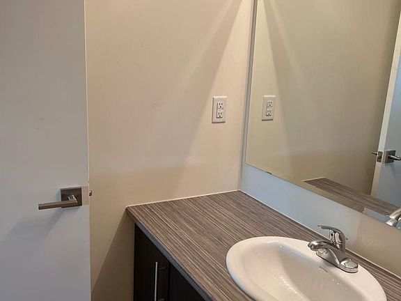 5th image of 100 Dufay Rd #86