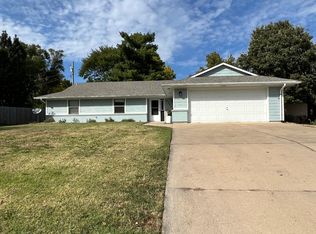 3324 Anderson Ave, Manhattan, KS 66503
