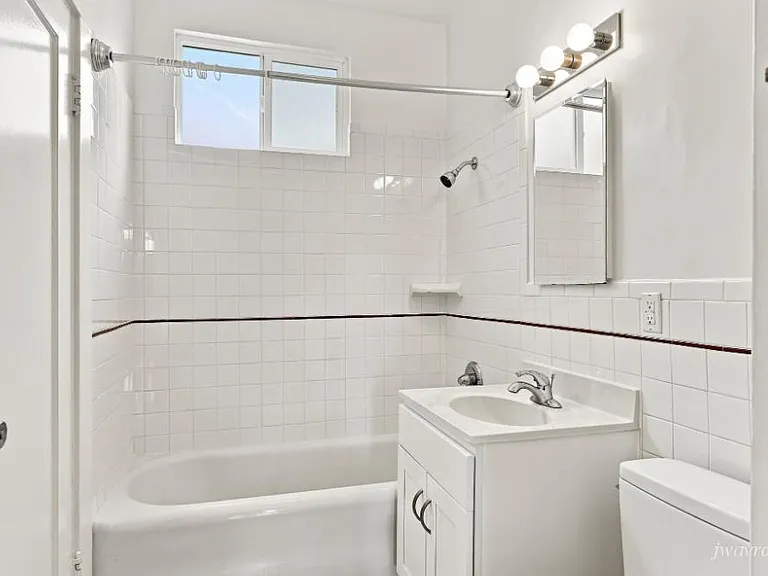 2255 Lake St #9 — Photo 15