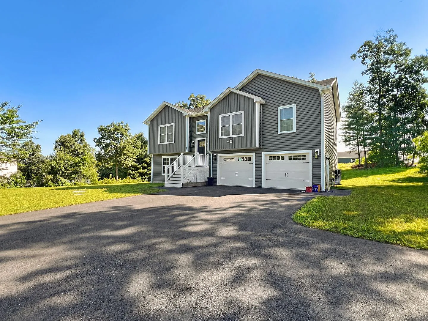 Colony Property Investments, LLC - 71 Donovan Drive — Photo 2