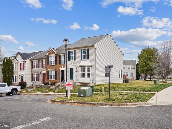 2nd image of 2303 Sparrow Ct