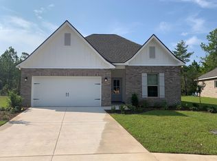 138 Apollo Ave E, Freeport, FL 32439