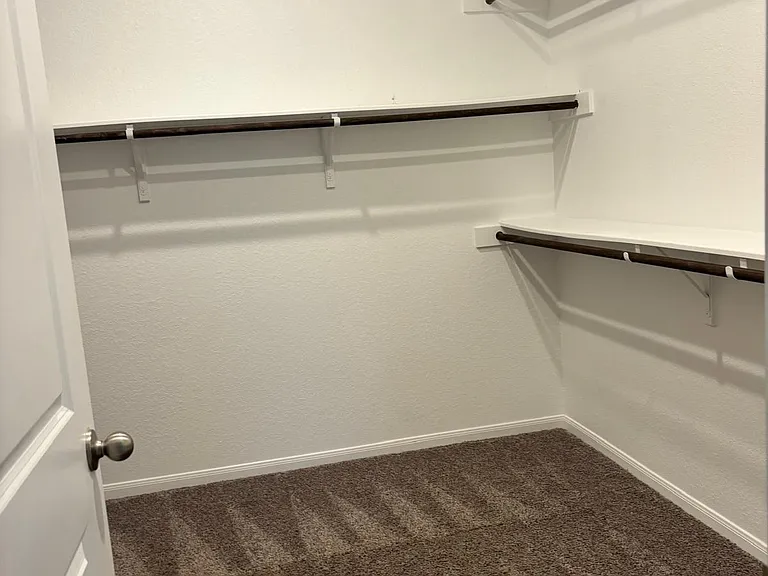 5829 Bianca Dr — Photo 16