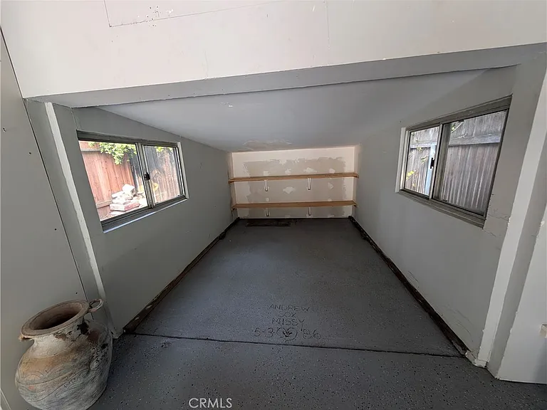 582 N Sunnyslope Ave — Photo 72