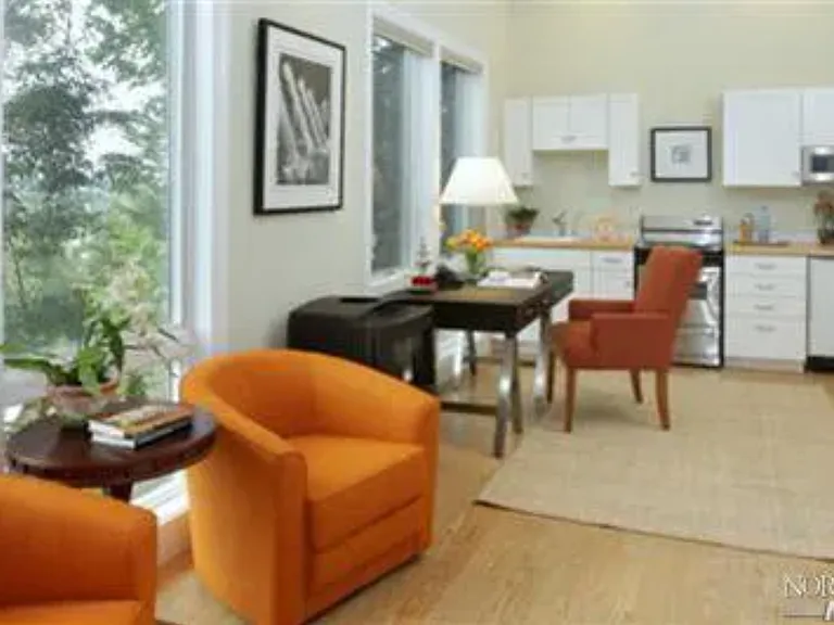 153 Ethel Ave #A — Photo 2