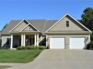 4305 Hidden Valley Dr, Saint Joseph, MO 64506