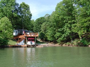 1074 Labrador Ln, Moneta, VA 24121