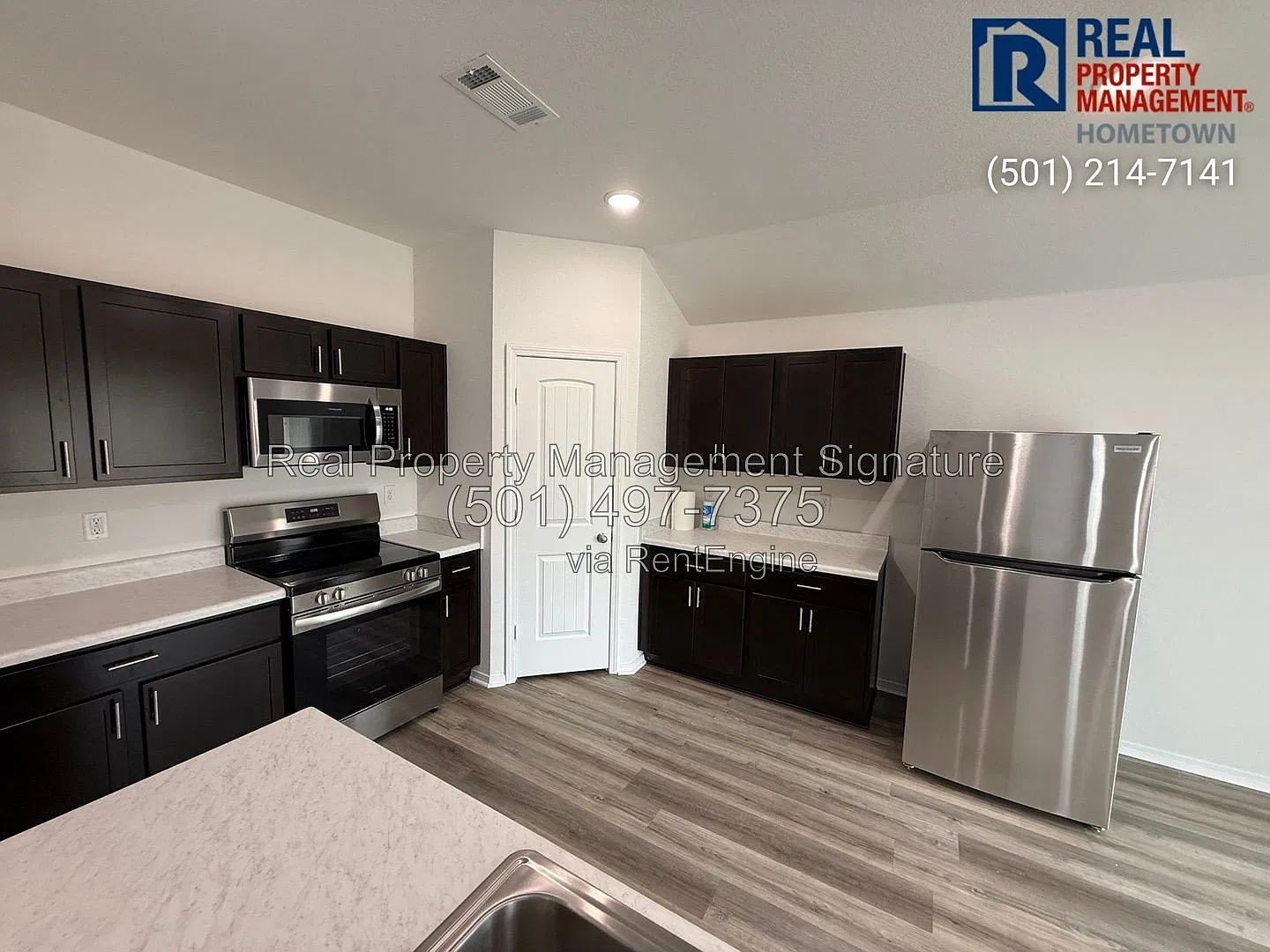 3 bed, 2.0 bath, 1523 sqft, $1,595 — Photo 3