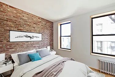 Rented by R New York