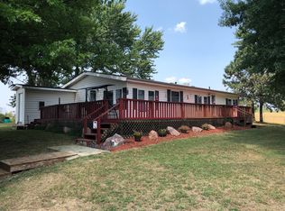 13814 62nd St, Oskaloosa, KS 66066