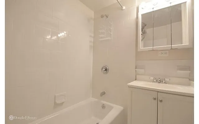 Rented by Douglas Elliman | media 25