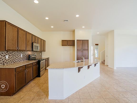 4th image of 4275 N Golf Dr