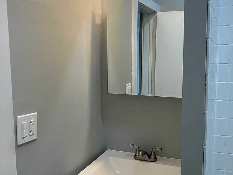 2507 W Augusta Blvd #2F — Photo 6