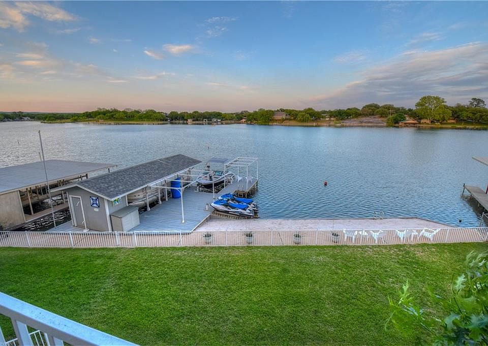1st image of 222 Flamingo Cir