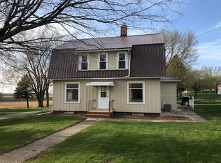 303 2nd St, West Bend, IA 50597