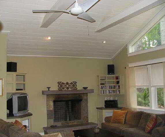 Large great room, wood floors, view to patio, Fireplc, Plant your flat screen here!