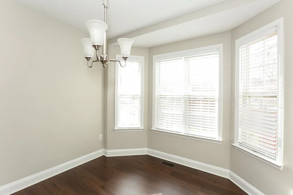 3 bed, 2.0 bath, 1569 sqft, $2,270 — Photo 3
