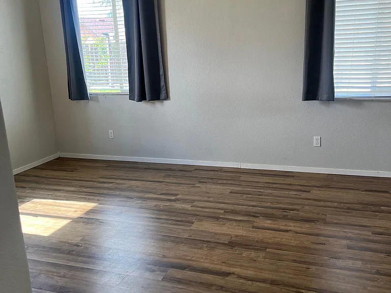 964 Maple Valley Way — Photo 12