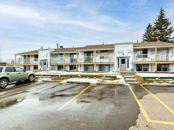 7 E Stanton St #16, Red Deer, AB T4N 0B9