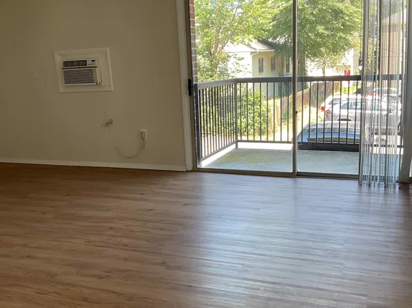 5323 E St SE, Washington, DC