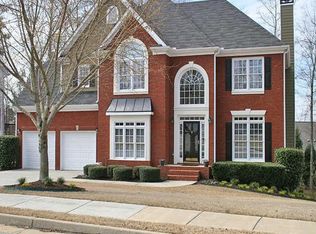 129 Lake Forest Dr, Newnan, GA 30265