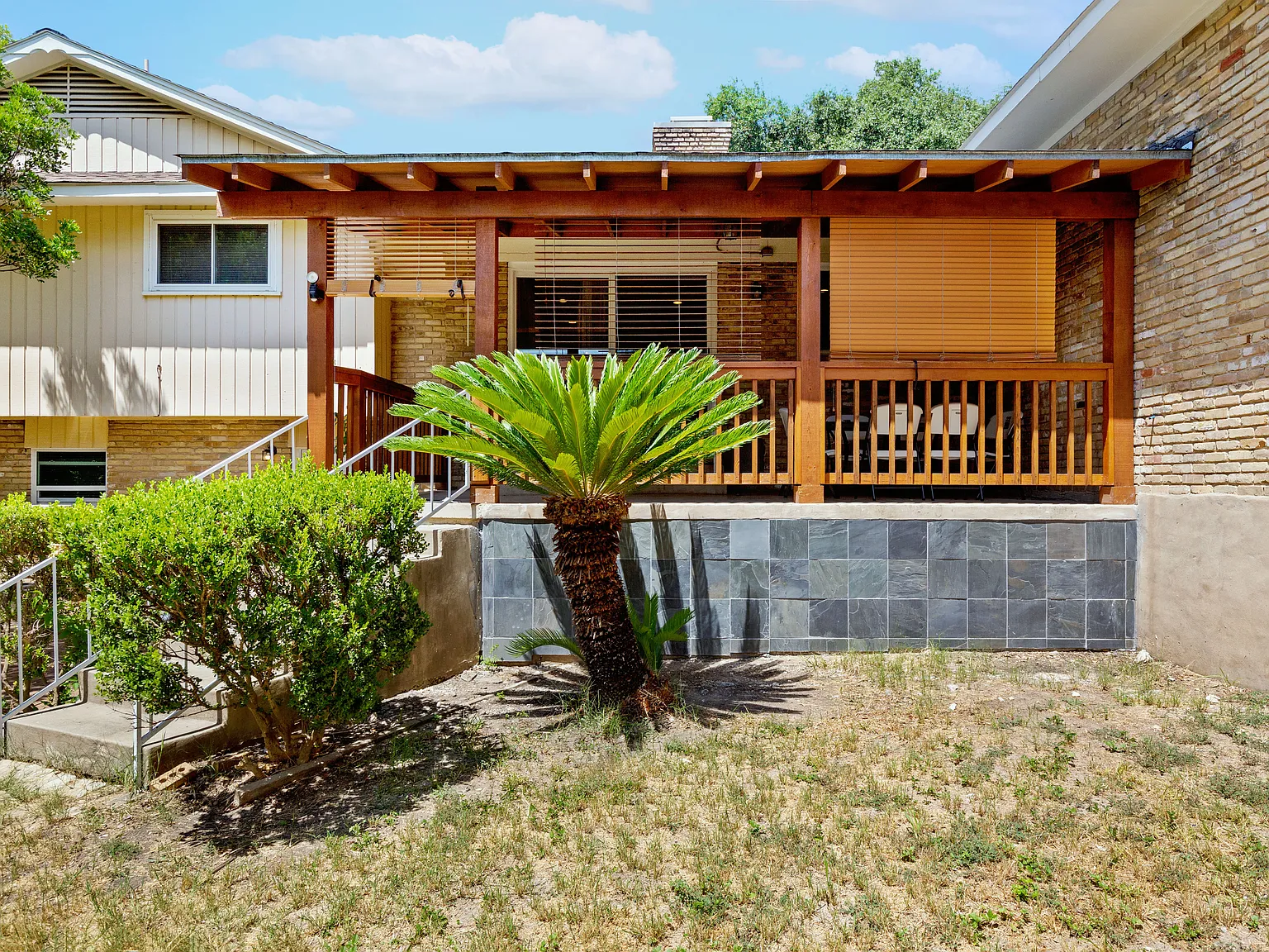4 bed, $4,800 — Photo 3