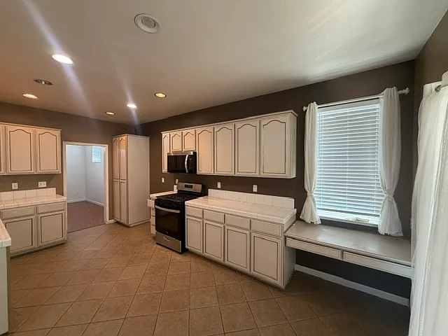 3668 Waynesboro Dr — Photo 10