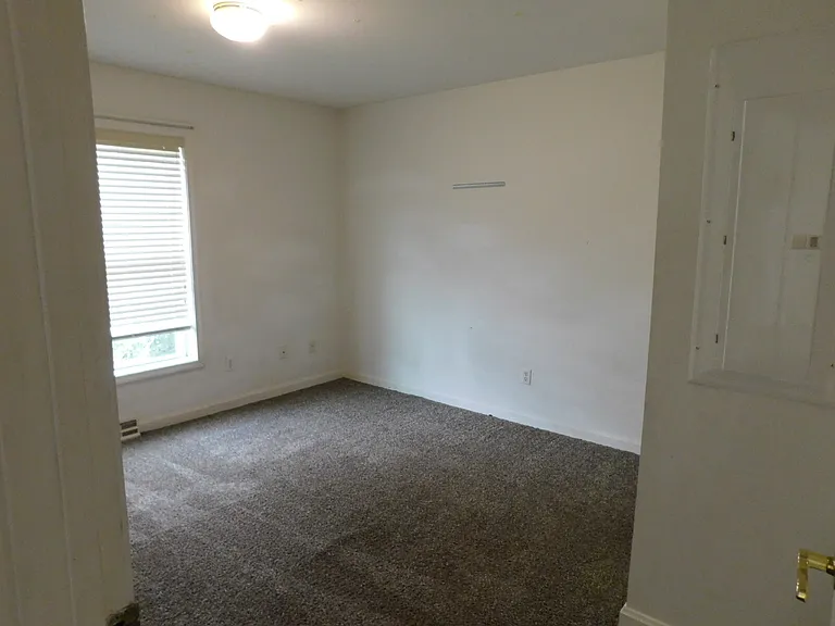845 Jefferson Ave — Photo 8