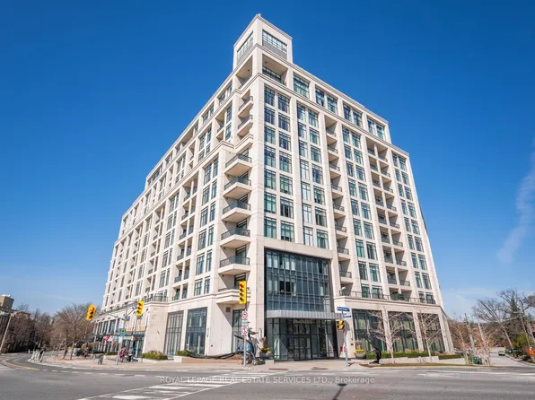 1 Old Mill Dr #225, Toronto, ON M6S 0A1