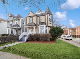 7746 S Coles Ave, Chicago, IL 60649