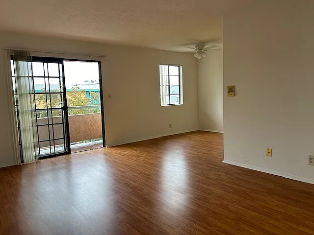 623 E Cypress Ave #204 — Photo 10