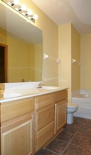 17740 Hackberry Ct — Photo 13