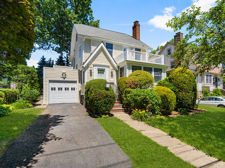 26 Vanderburgh Ave — Photo 38