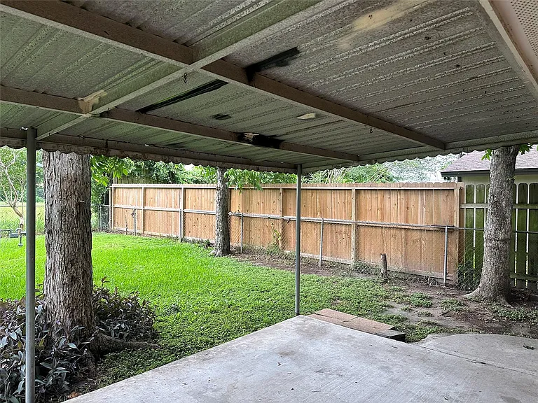 3815 Gardendale Dr — Photo 17