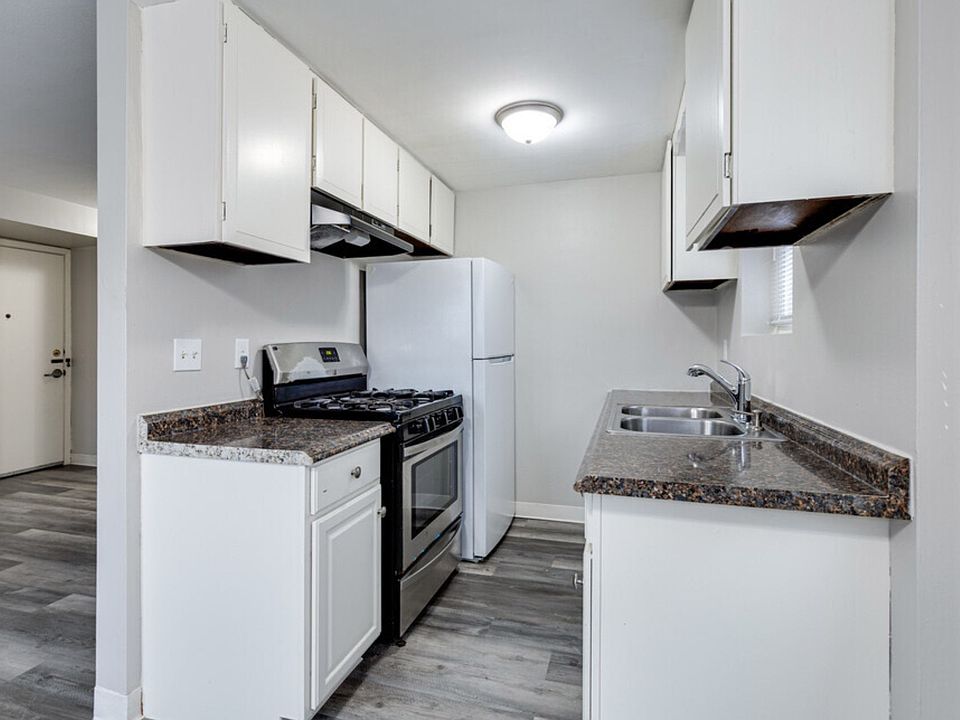 1st image of 3251 14th Ave S #4607109
