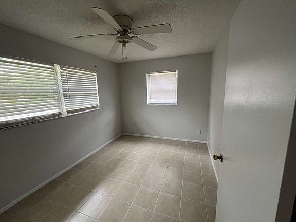 3rd image of 1641 Linwood Ave