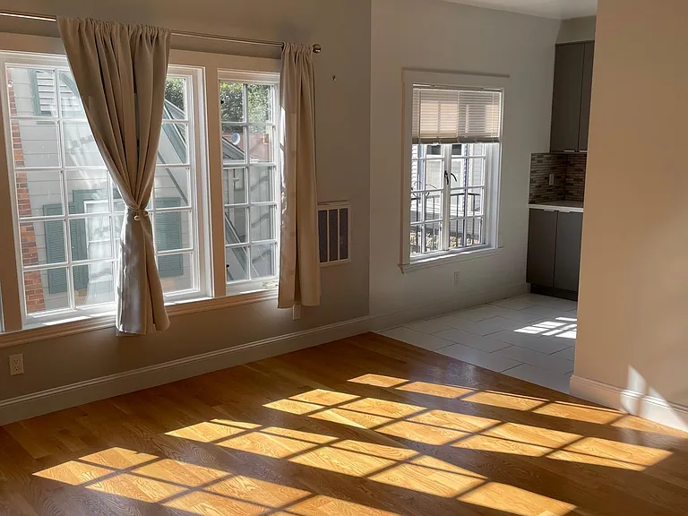 1640 Euclid Ave #3 — Photo 3