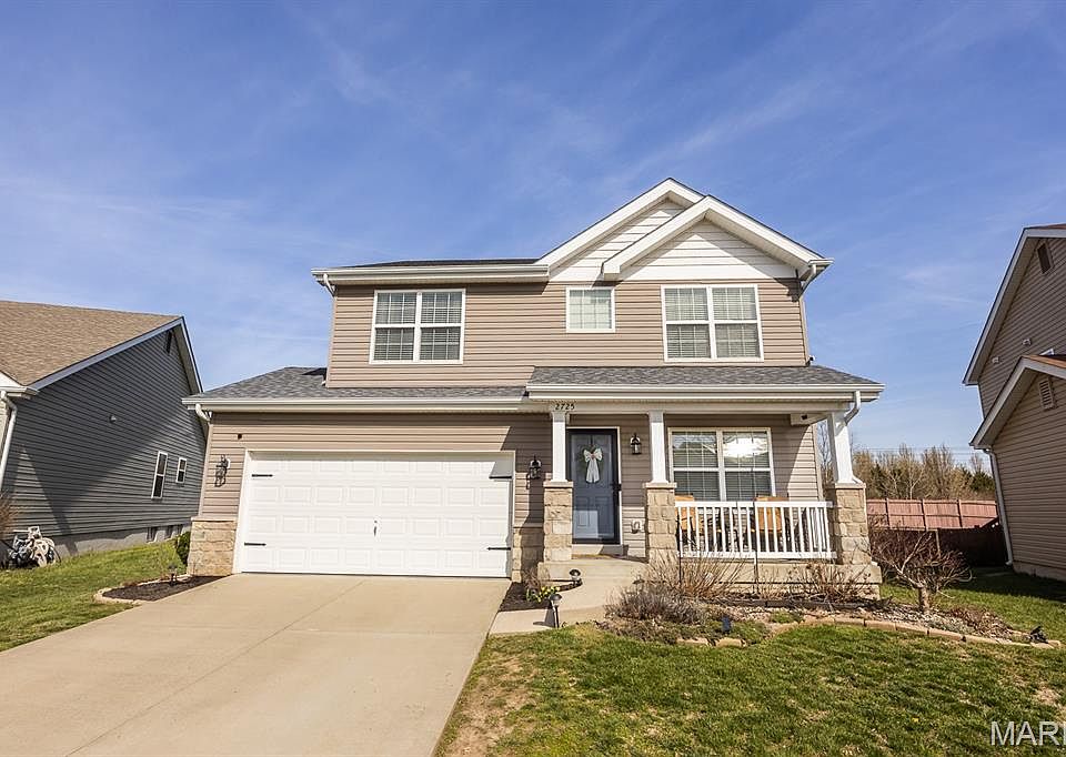 1st image of 2725 Cedar Grove Dr