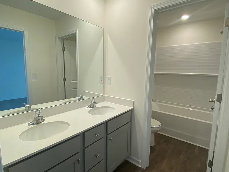 530 Seaborn Cir — Photo 5
