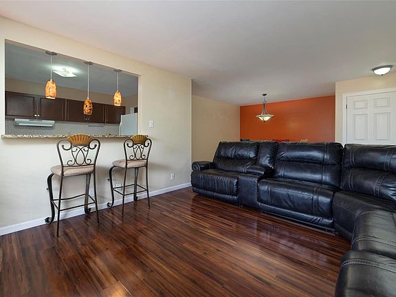 3rd image of 10364 Forest Brook Ln APT G